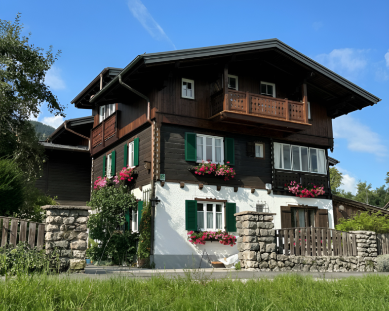 Frontansicht: Das Haus Stadlmann